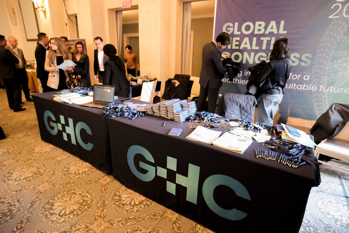 Registration and Continental Breakfast — photo 10